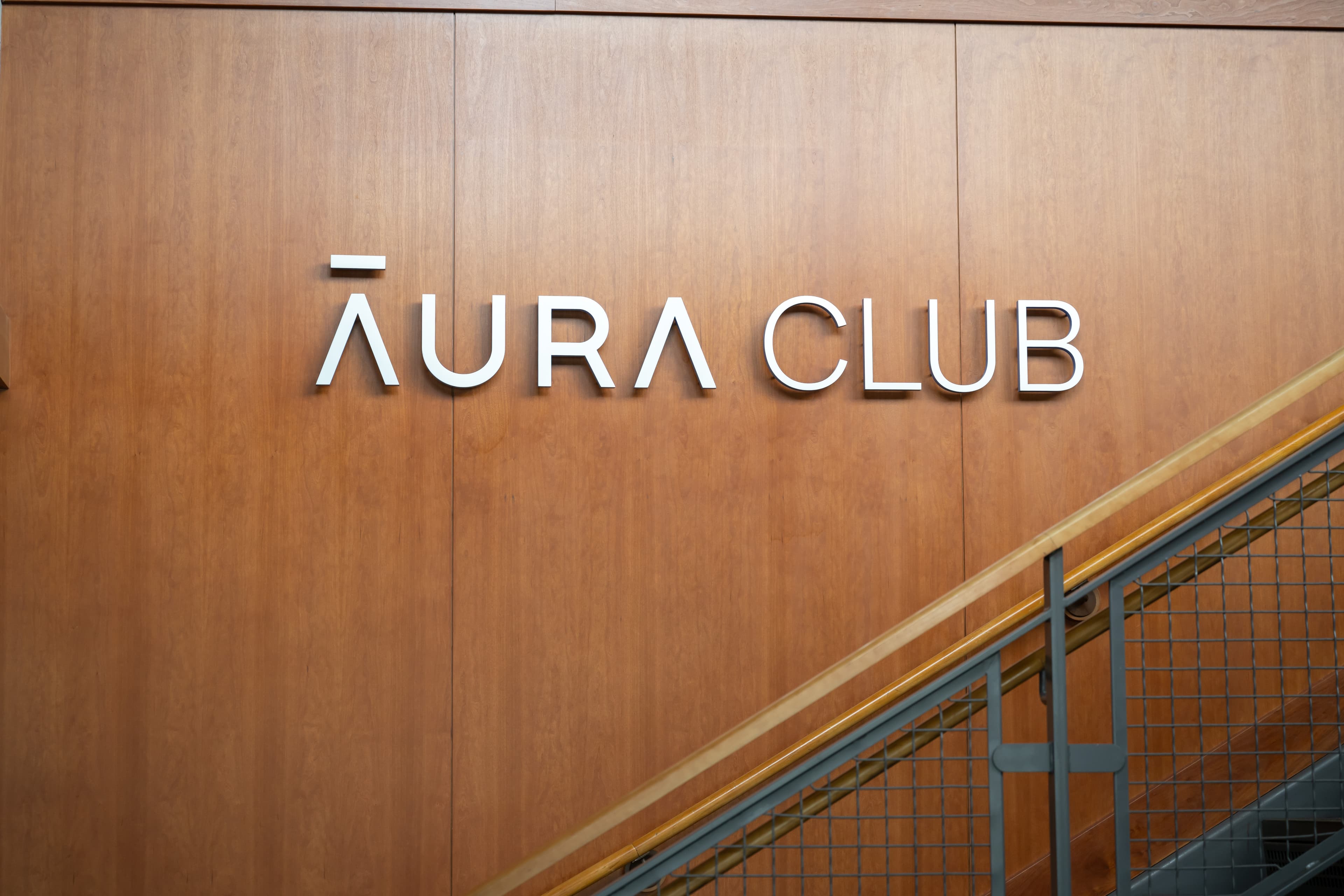 AURA CLUB